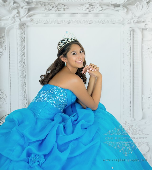 Sesion de fotos Estilo Revista ~ Fashion Magazine Quinceañera Photoshot by CNE photography